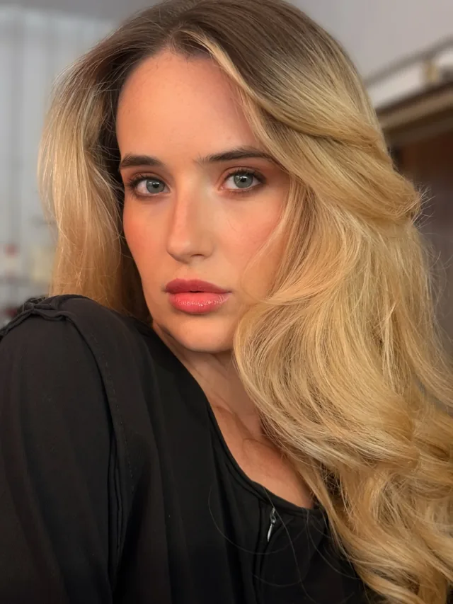 Bronzed glam makeup in Miami