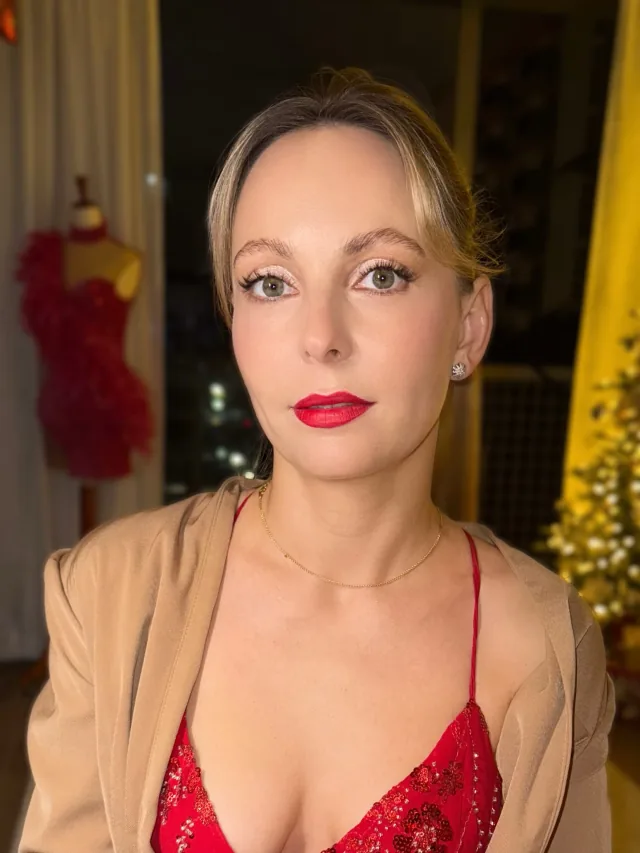 Bridal party glam makeup in South Florida